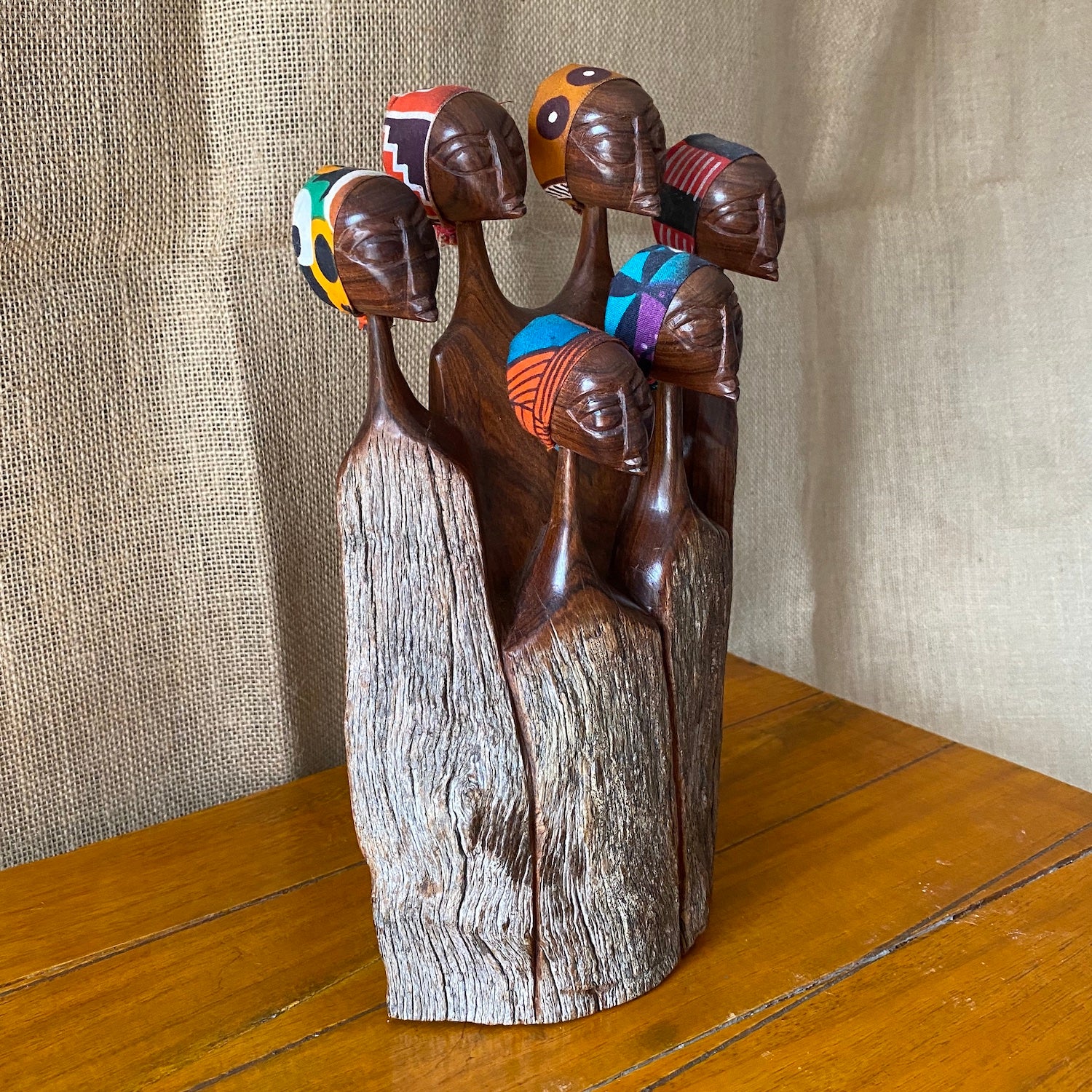 Family Group of six figurines from Mozambique - The Botijo