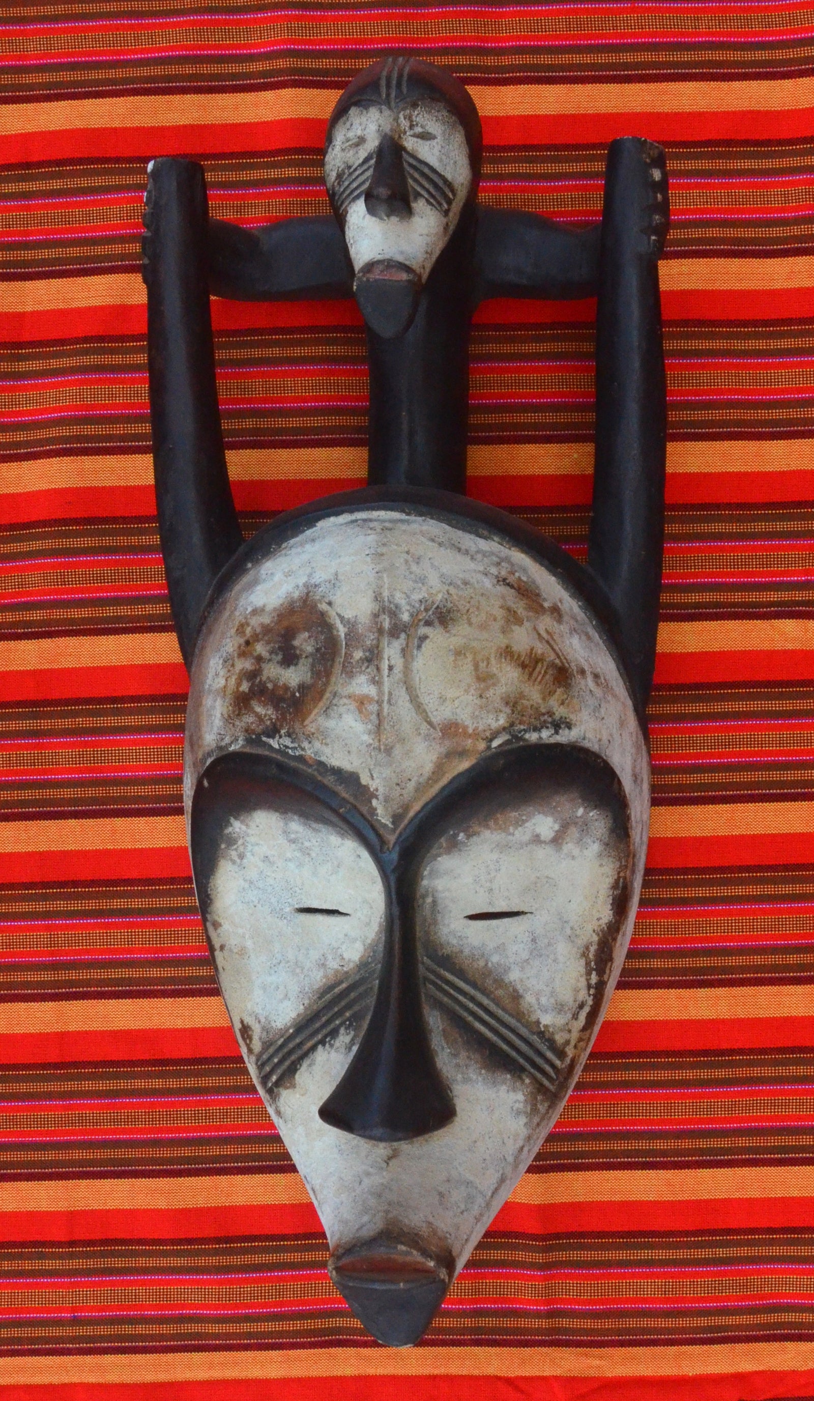 White Fang mask with small gnomo