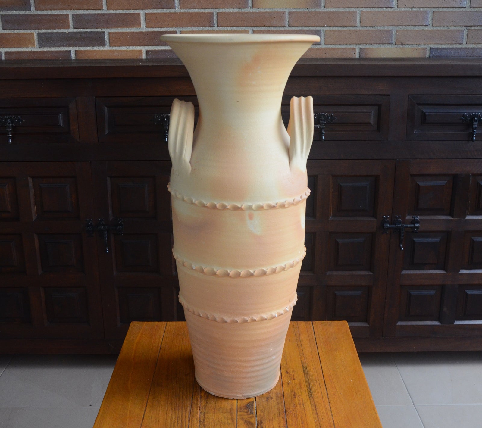 Jarrón (vase) from Moveros, Spain